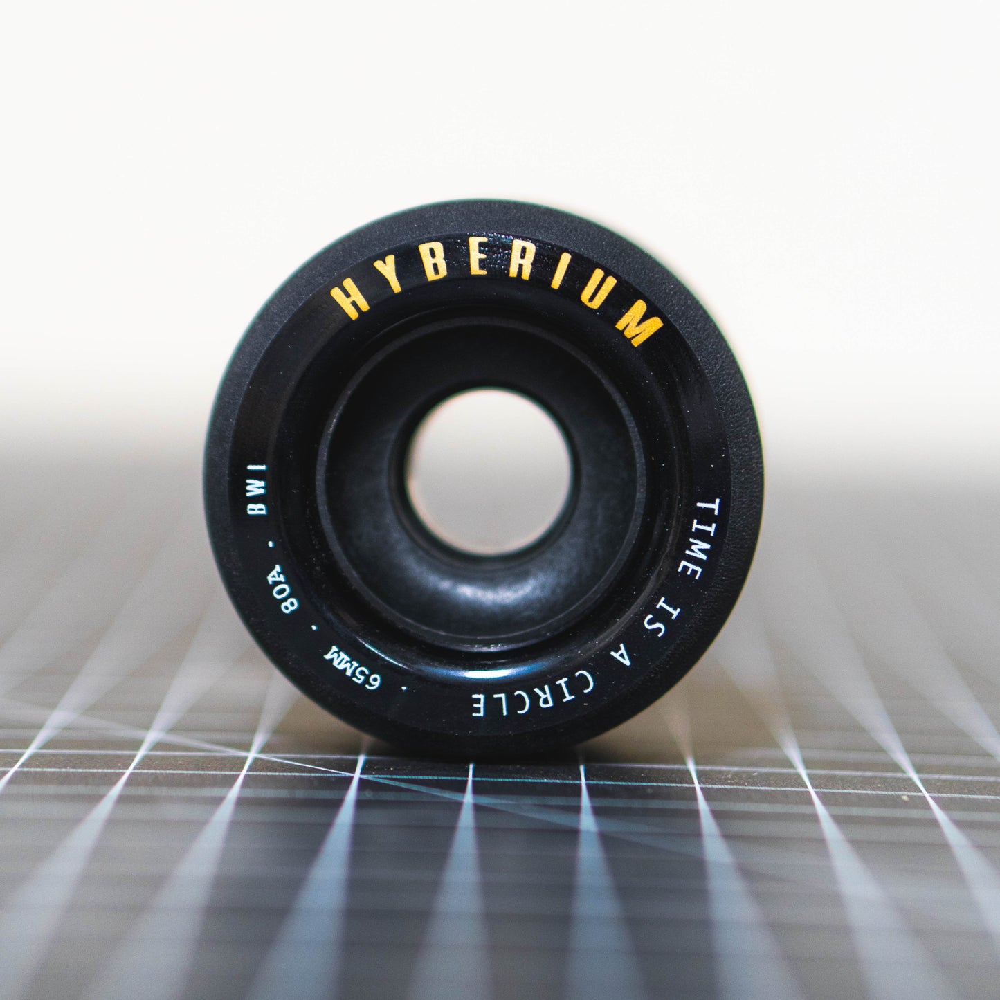 Ruedas Hyberium negras de 65 mm